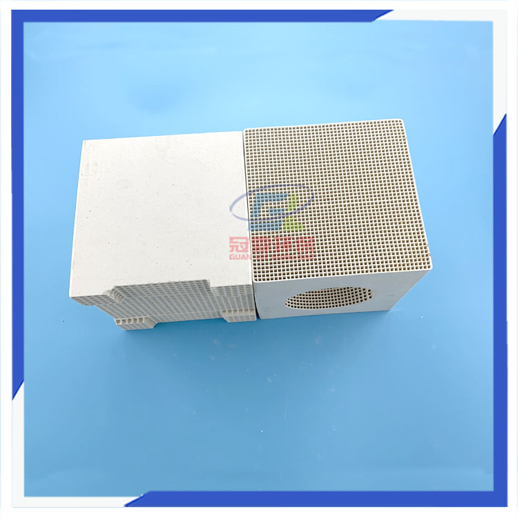 高鋁瓷質(zhì)蜂窩陶瓷磚